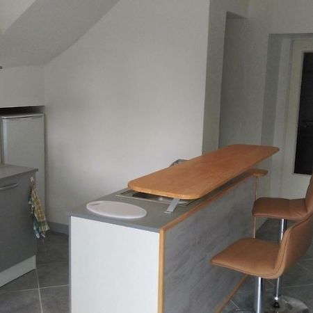maison rose Saint-Martin-de-la-Porte Extérieur photo